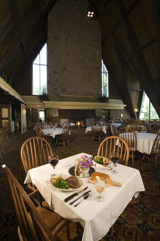 Hueston Woods Lodge And Conference Center College Corner Экстерьер фото