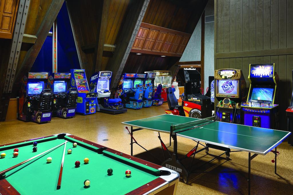 Hueston Woods Lodge And Conference Center College Corner Экстерьер фото