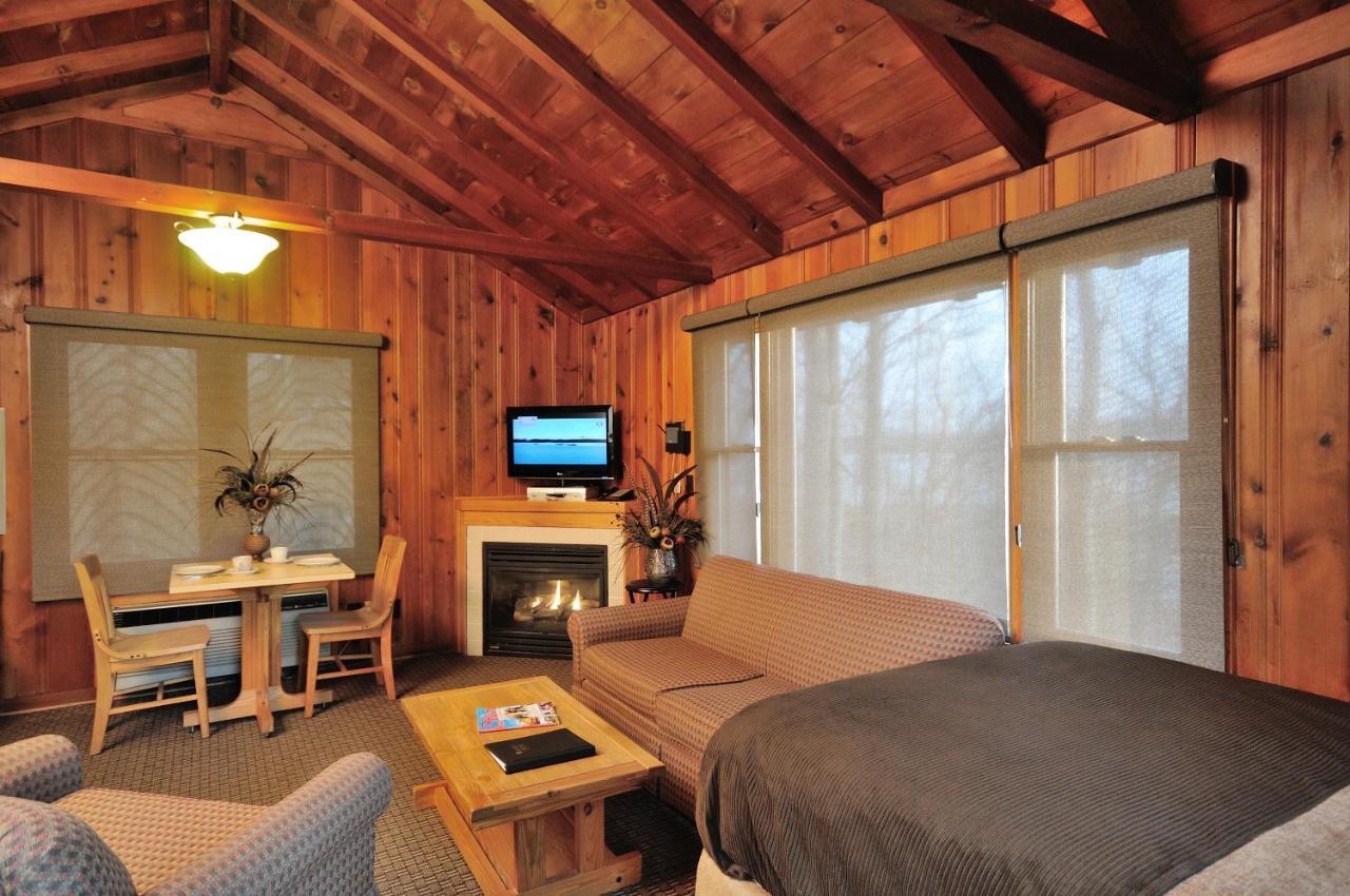 Hueston Woods Lodge And Conference Center College Corner Экстерьер фото