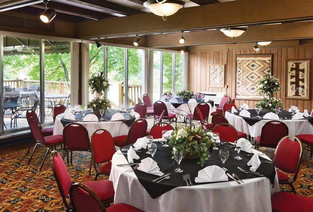 Hueston Woods Lodge And Conference Center College Corner Экстерьер фото